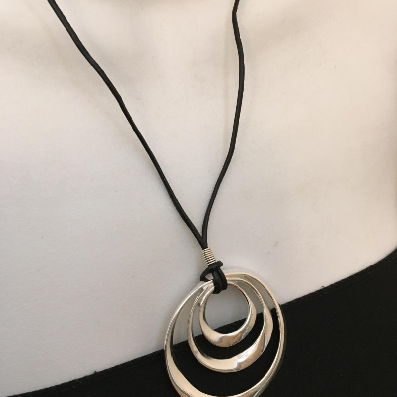Robert Lee Morris (RLM) Sterling Silver Concentric Circle Necklace