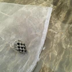Silver tone ring with jet crystals (Size 7)
