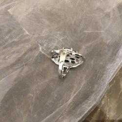 Silver tone ring with jet crystals (Size 7)