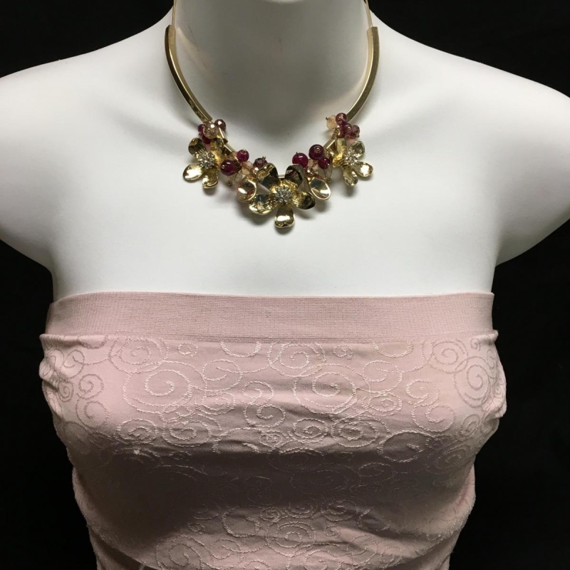 Vera Bradley Women’s Flower Necklace