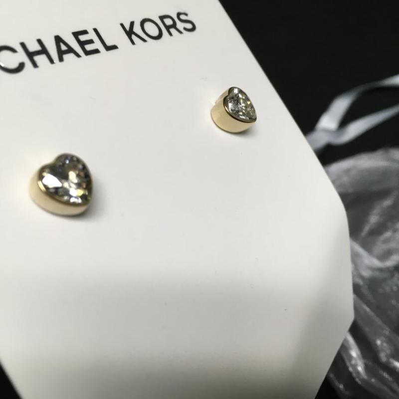 Michael Kors Crystal  Gold Heart stud Earrings AUTHENTIC